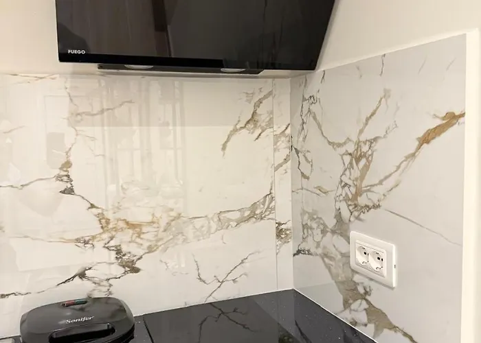 Rasu شقة ساراندا